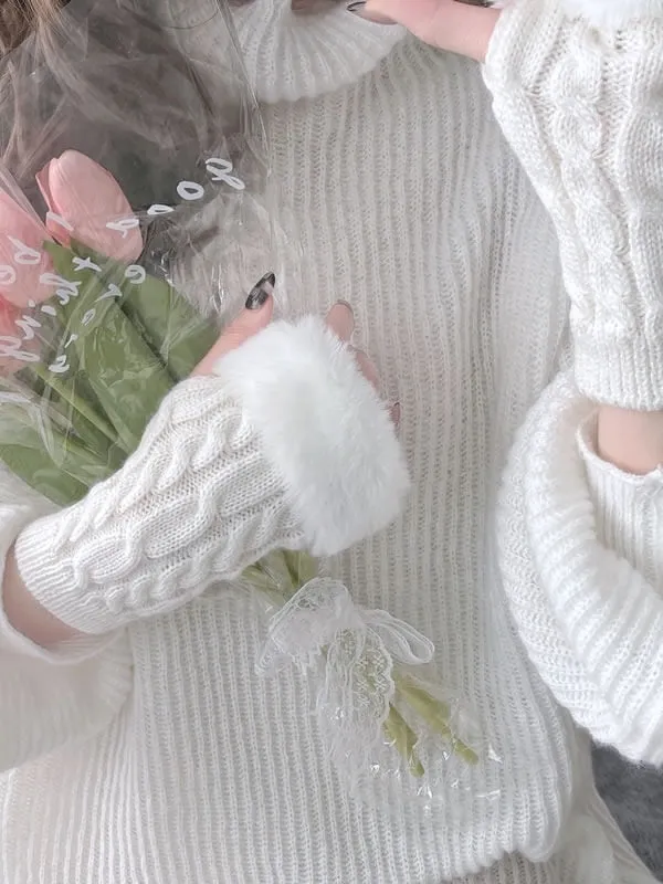 Cozy knit gloves with fluffy fur cuffs