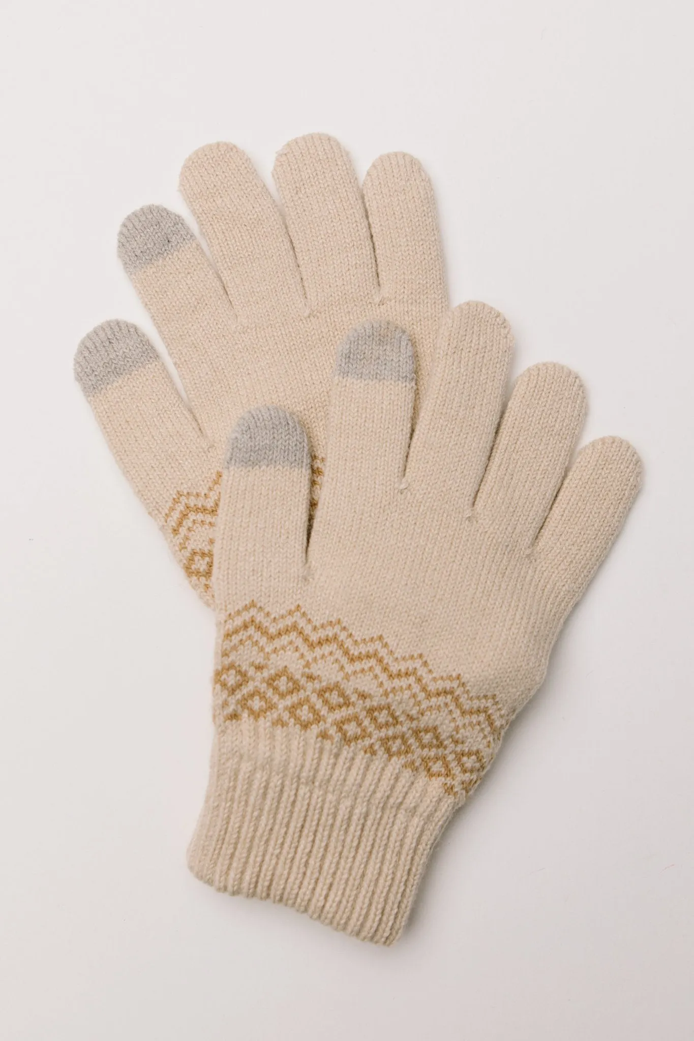 Scandinavian Simplicity Gloves in Beige