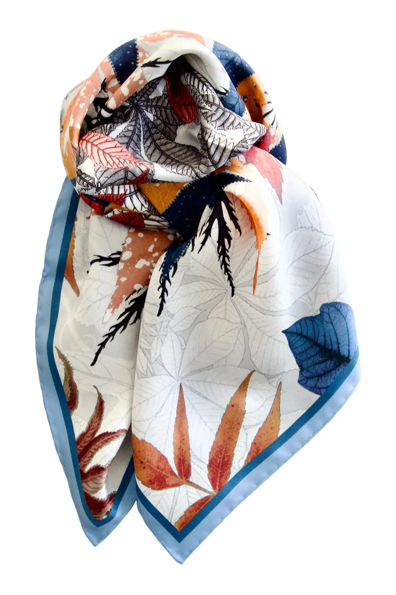 Silk scarf "Fall´ing Love" Lacroix - pearl