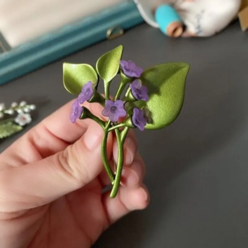 Spring Leaves and Greens Botanical Brooch Pin Collection