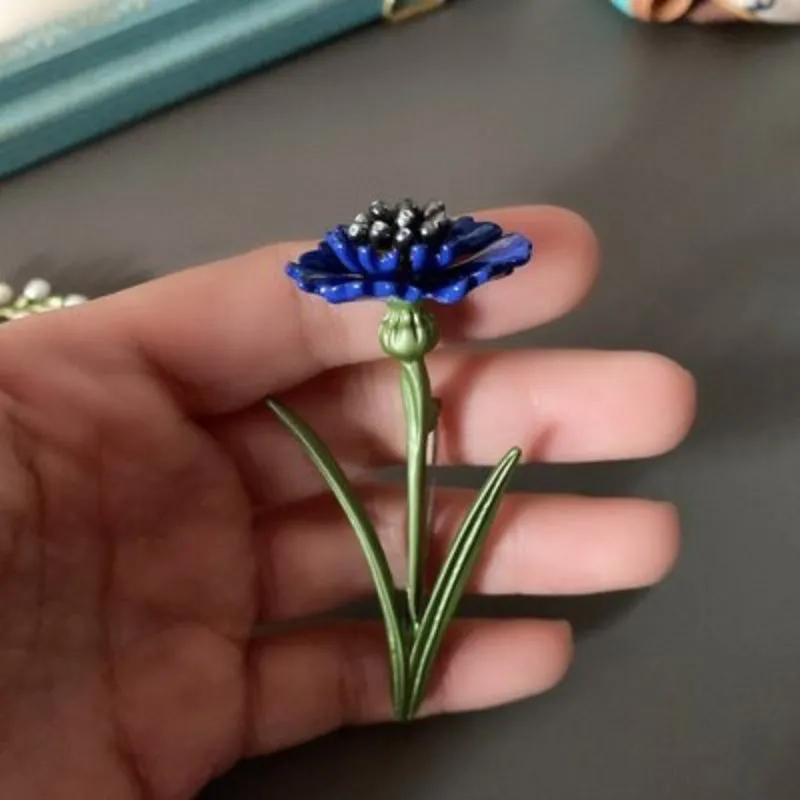 Spring Leaves and Greens Botanical Brooch Pin Collection